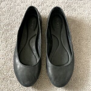 BORN Adour black leather flats, size 7.5.